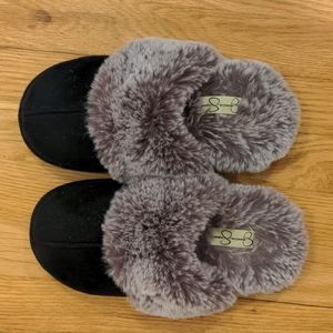 Jessica Simpson slippers